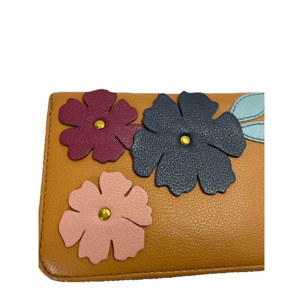 Fossil Wristlet Wallet Brown Zip Multipocket 3D Flower Faux Leather Clutch - Picture 3 of 9